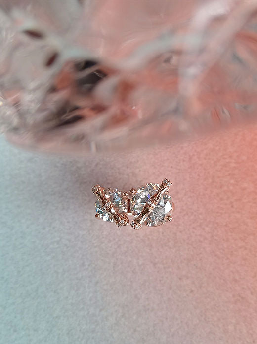 Round Ice Ear Cuff